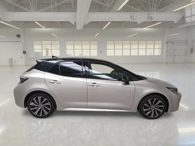 Usata Toyota Corolla Style 97 CV (71 kW) 2022 Grigio Berlina