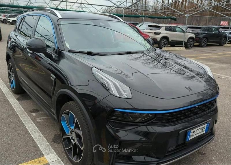 Usata Lynk & Co 01 261 CV (191 kW) 2023 Nero / metallizzato SUV