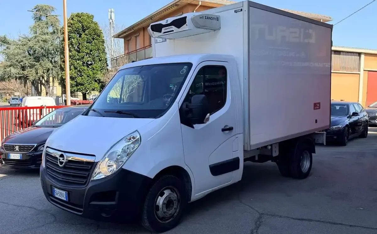Usata Opel Movano 131 CV (96 kW) 2019 Bianco Monovolume