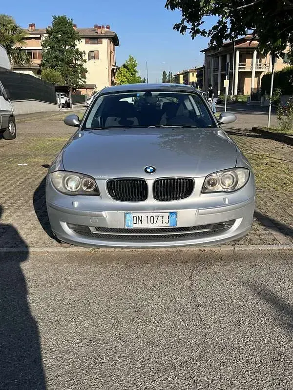 Usata BMW 120 177 CV (130 kW) 2008 Utilitaria
