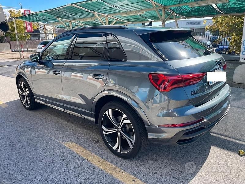 Usata Audi Q3 150 CV (110 kW) 2023 Grigio SUV