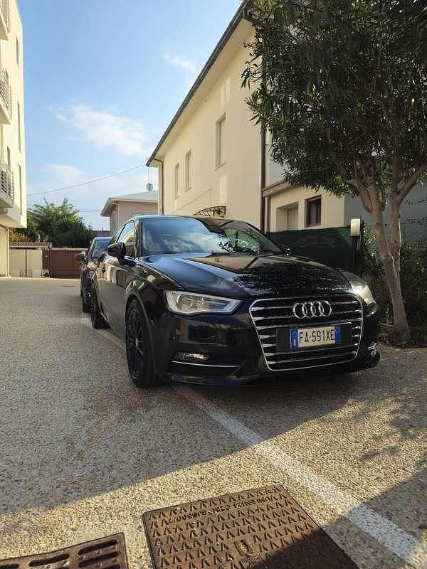Usata 2013 Audi A3 Ambition Tre volumi | 10.000 € (Cara) - Immagine 1/4