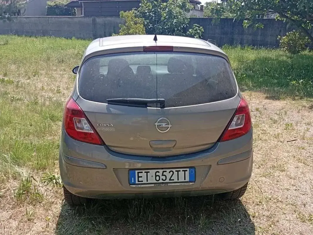 Usata Opel Corsa 86 CV (63 kW) 2014 Grigio Utilitaria