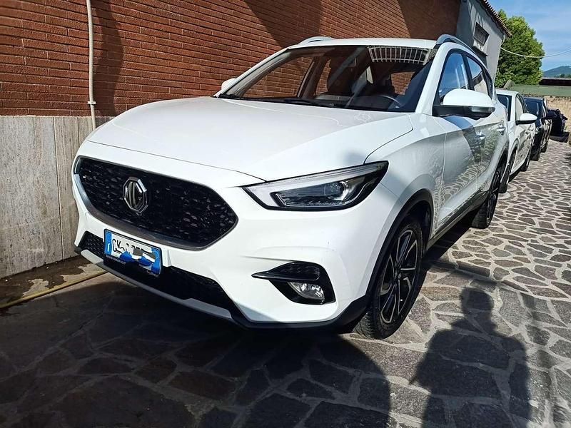 Bianco Usata 2022 MG ZS Luxury Tre volumi | 12.400 € (Buon prezzo) - Immagine 1/4