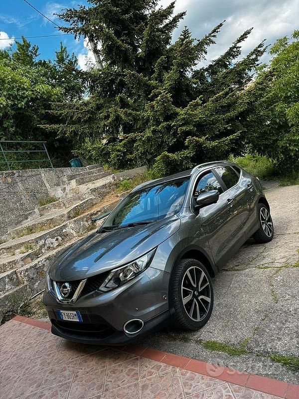 Usata Nissan Qashqai Tekna 131 CV (96 kW) 2016 SUV