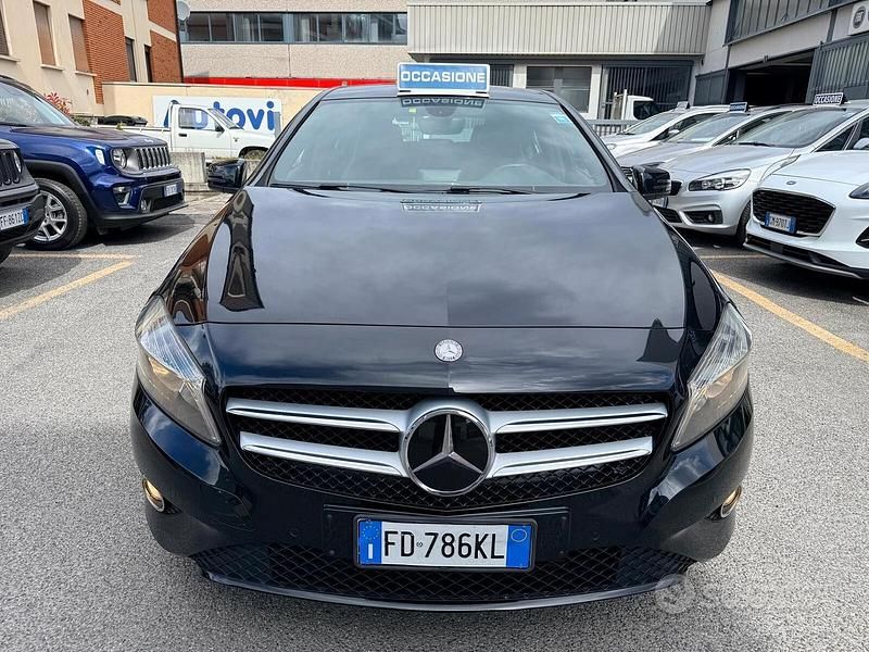 Usata Mercedes A180 109 CV (80 kW) 2015 Nero Berlina