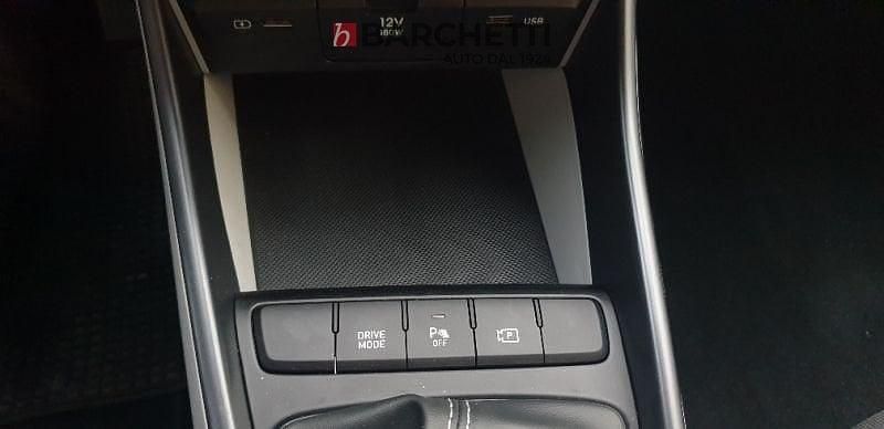 Usata Hyundai i20 99 CV (72 kW) 2023 Grigio Utilitaria