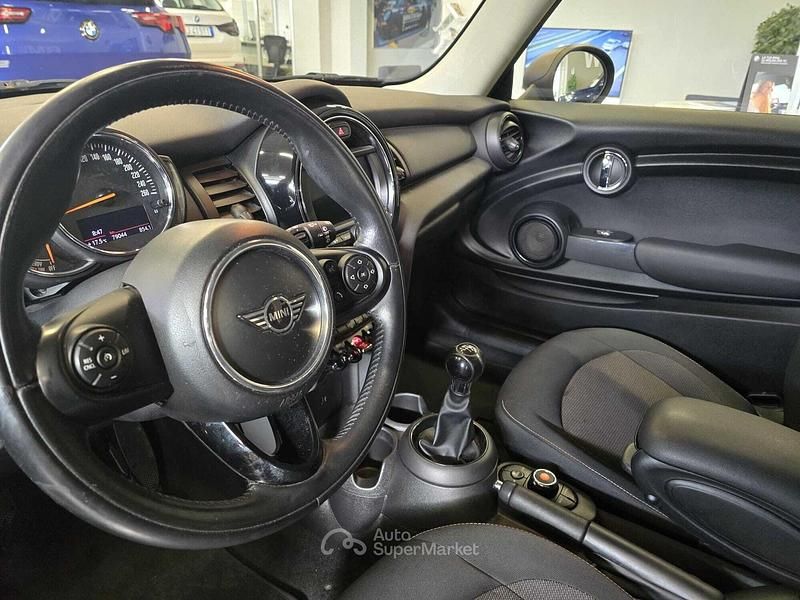 Usata Mini ONE 75 CV (55 kW) 2019 Nero Utilitaria