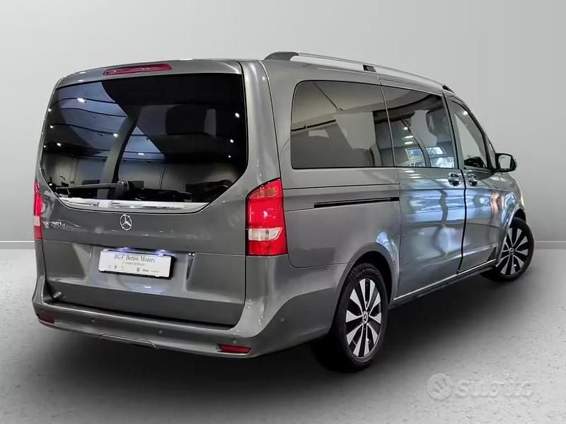 Usata Mercedes V250 Executive 190 CV (139 kW) 2021 Grigio united met Monovolume