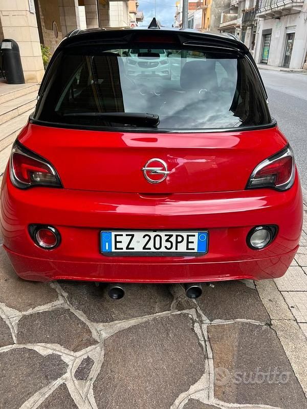Usata Opel Adam 130 CV (95 kW) 2015 Rosso Utilitaria