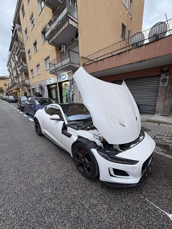 Usata Jaguar F-Type R-Dynamic 300 CV (220 kW) 2025 Coupé