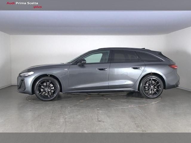 Nuova Audi A5 S-Line 150 CV (110 kW) 2025 Grigio daytona perlato Station wagon