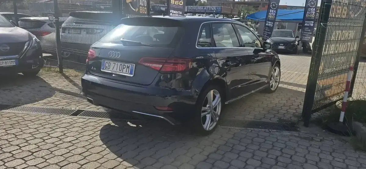 Usata Audi A3 Ambiente 150 CV (110 kW) 2020 Blu/azzurro Berlina
