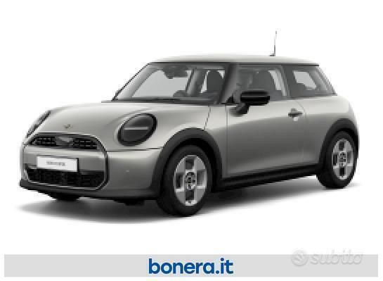 Melting silver iii Usata 2024 Mini Cooper Essential Due volumi | 29.900 € (Molto cara) - Immagine 1/4