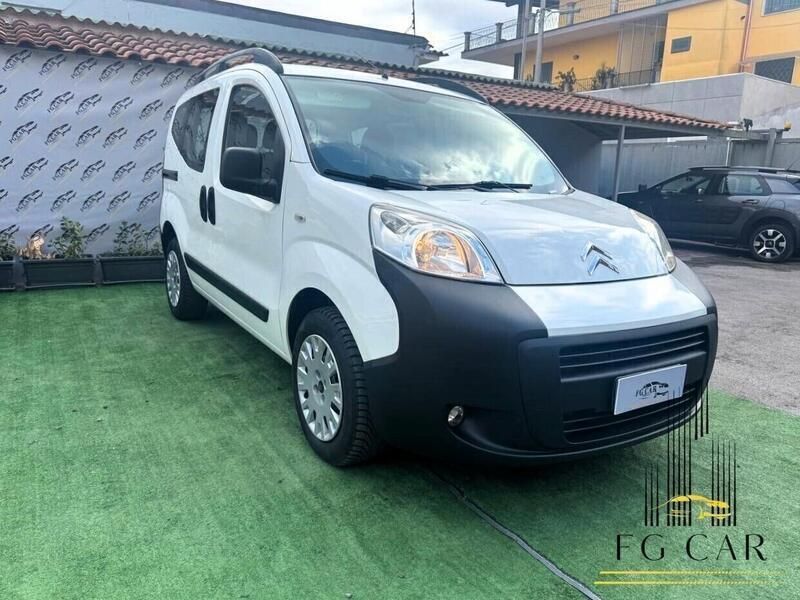 Bianco Usata 2013 Citroën Nemo SELECTION Monovolume | 5499 € (Buon prezzo) - Immagine 1/4