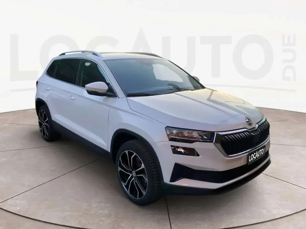 Begagnad Skoda Karoq Ambition 150 HK (110 kW) 2024 Vit SUV