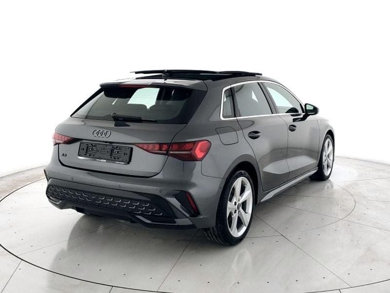 Nuova Audi A3 Sportback e-tron S-Line 150 CV (110 kW) 2025 Nero Utilitaria