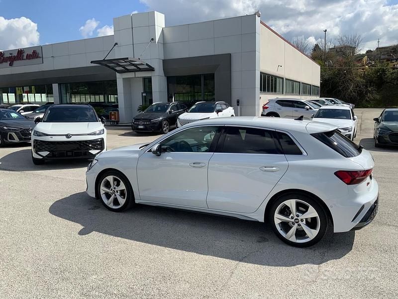 Usata Audi A3 S-Line 150 CV (110 kW) 2025 Bianco Berlina