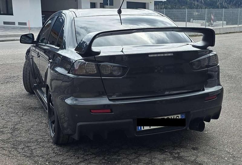 Usata Mitsubishi Lancer 295 CV (216 kW) 2010 Nero Berlina