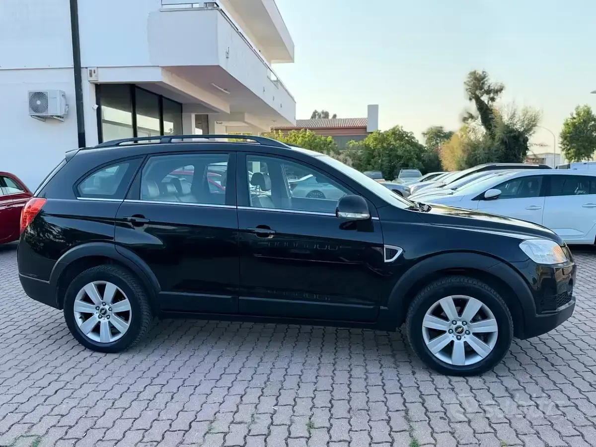 Usata Chevrolet Captiva Sport 150 CV (110 kW) 2008 Nero SUV