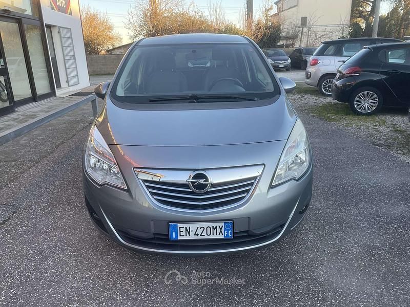 Usata Opel Meriva 120 CV (88 kW) 2013 Grigio Monovolume