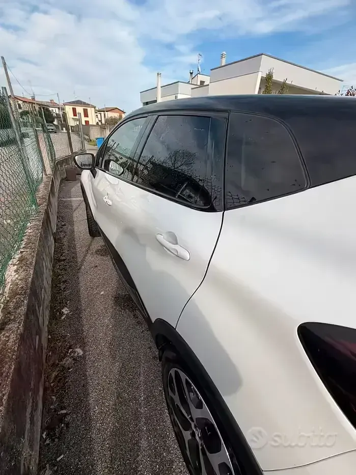 Usata Renault Captur 90 CV (66 kW) 2019 Bianco SUV
