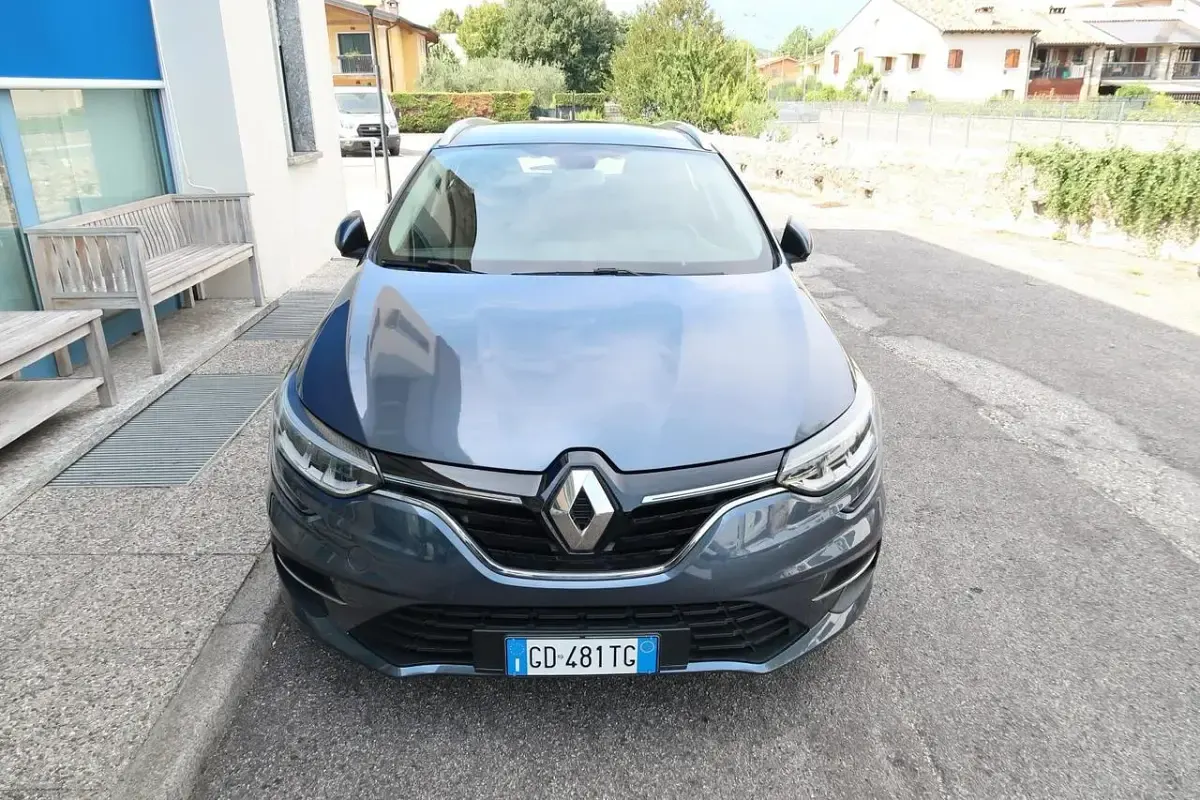 Usata Renault Mégane GrandTour Business 116 CV (85 kW) 2020 Grigio Station wagon