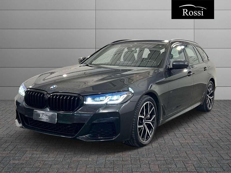 Grigio scuro metallizzato Usata 2021 BMW 530 Luxury Line Station wagon | 33.000 € (Buon prezzo) - Immagine 1/4