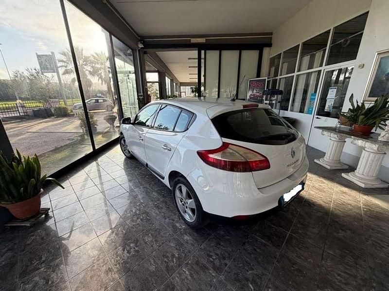 Usata Renault Mégane Business 110 CV (80 kW) 2009 Bianco Berlina
