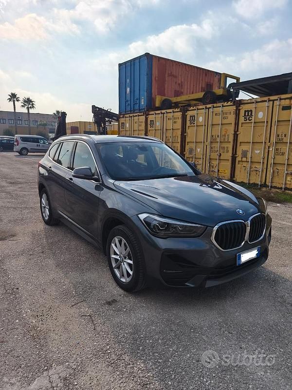 Usata BMW X1 116 CV (85 kW) 2021 Grigio SUV
