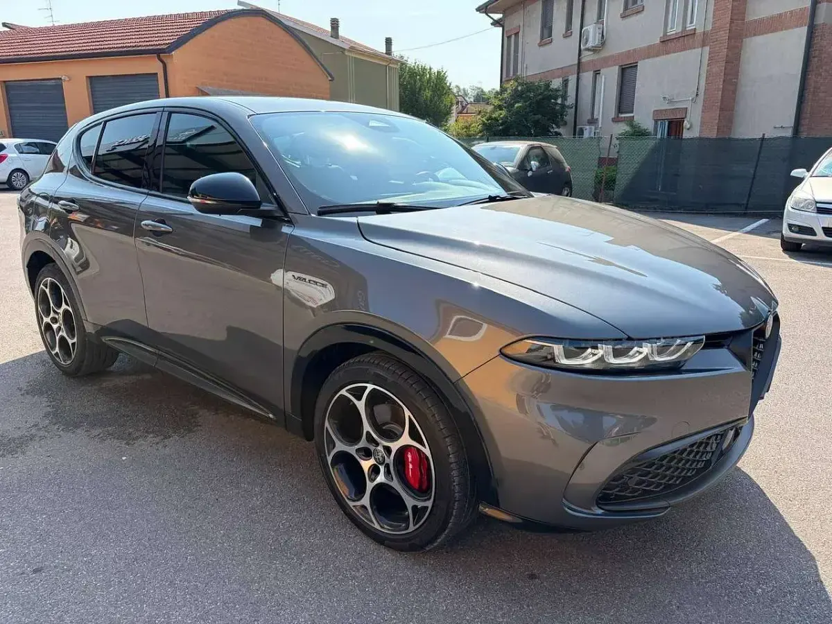 Usata Alfa Romeo Tonale Veloce 160 CV (117 kW) 2024 Met grey (vr581) SUV