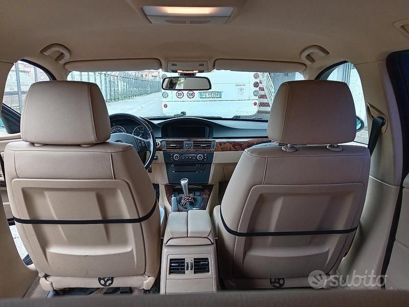Usata BMW 320 177 CV (130 kW) 2007 Nero Station wagon