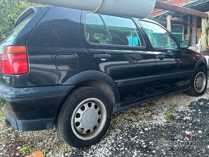 Usata VW Golf III 90 CV (66 kW) 1995 Nero Berlina