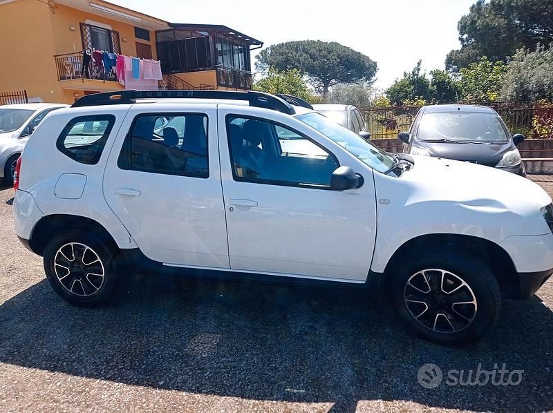 Usata Dacia Duster 110 CV (80 kW) 2016 Bianco SUV