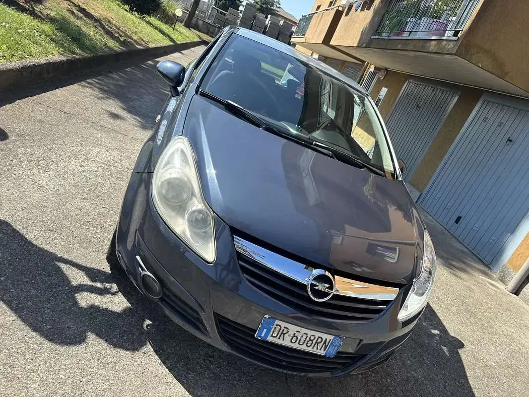 Usata Opel Corsa 60 CV (44 kW) 2008 Utilitaria