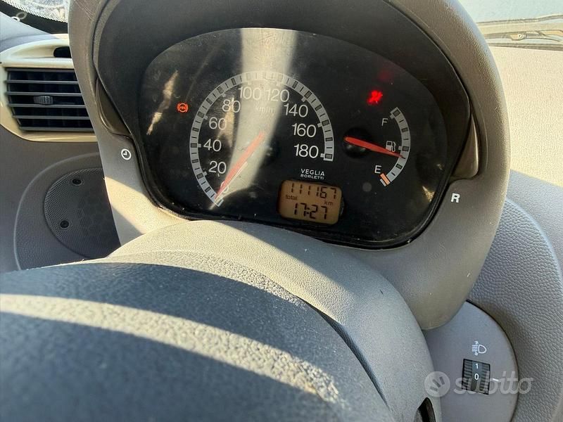 Usata Fiat 600 54 CV (39 kW) 2006 Bianco Utilitaria