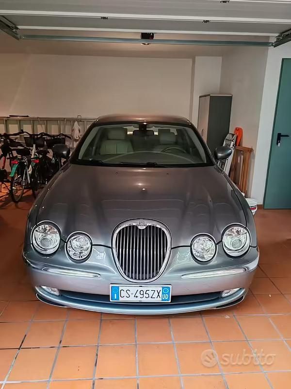 Usata Jaguar S-Type S 200 CV (147 kW) 2004 Grigio Berlina