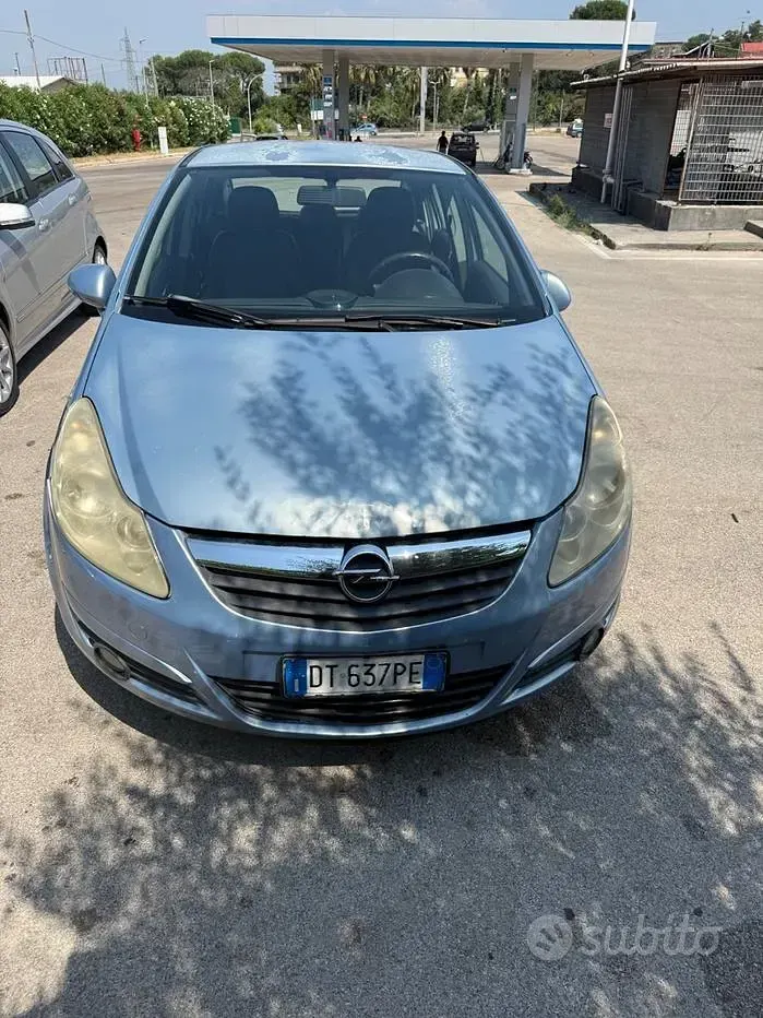 Usata Opel Corsa Enjoy 75 CV (55 kW) 2009 Utilitaria