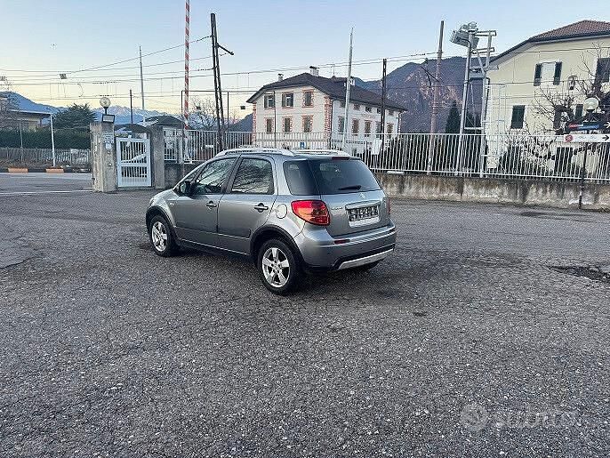 Usata Suzuki SX4 136 CV (100 kW) 2013 Grigio SUV