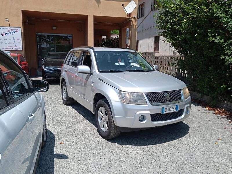 Usata Suzuki Grand Vitara 129 CV (94 kW) 2008 Grigio SUV