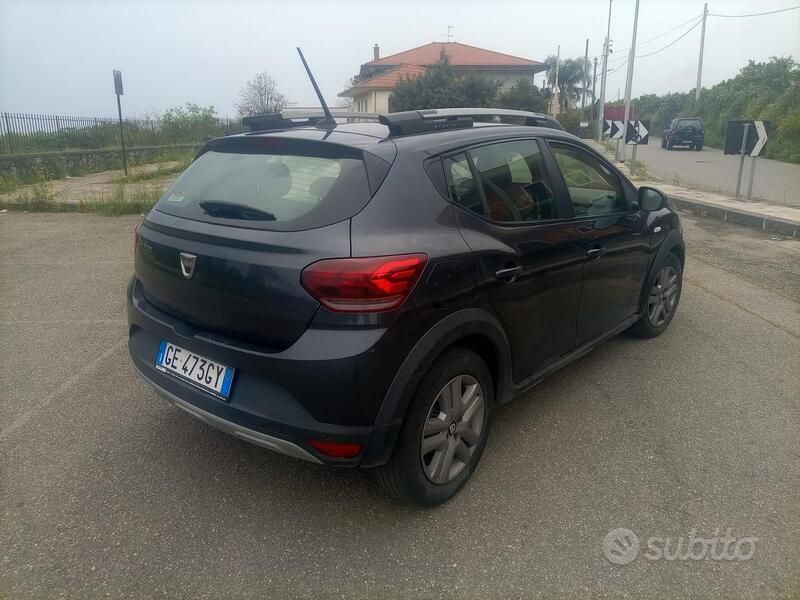 Usata Dacia Sandero 90 CV (66 kW) 2021 Grigio Utilitaria