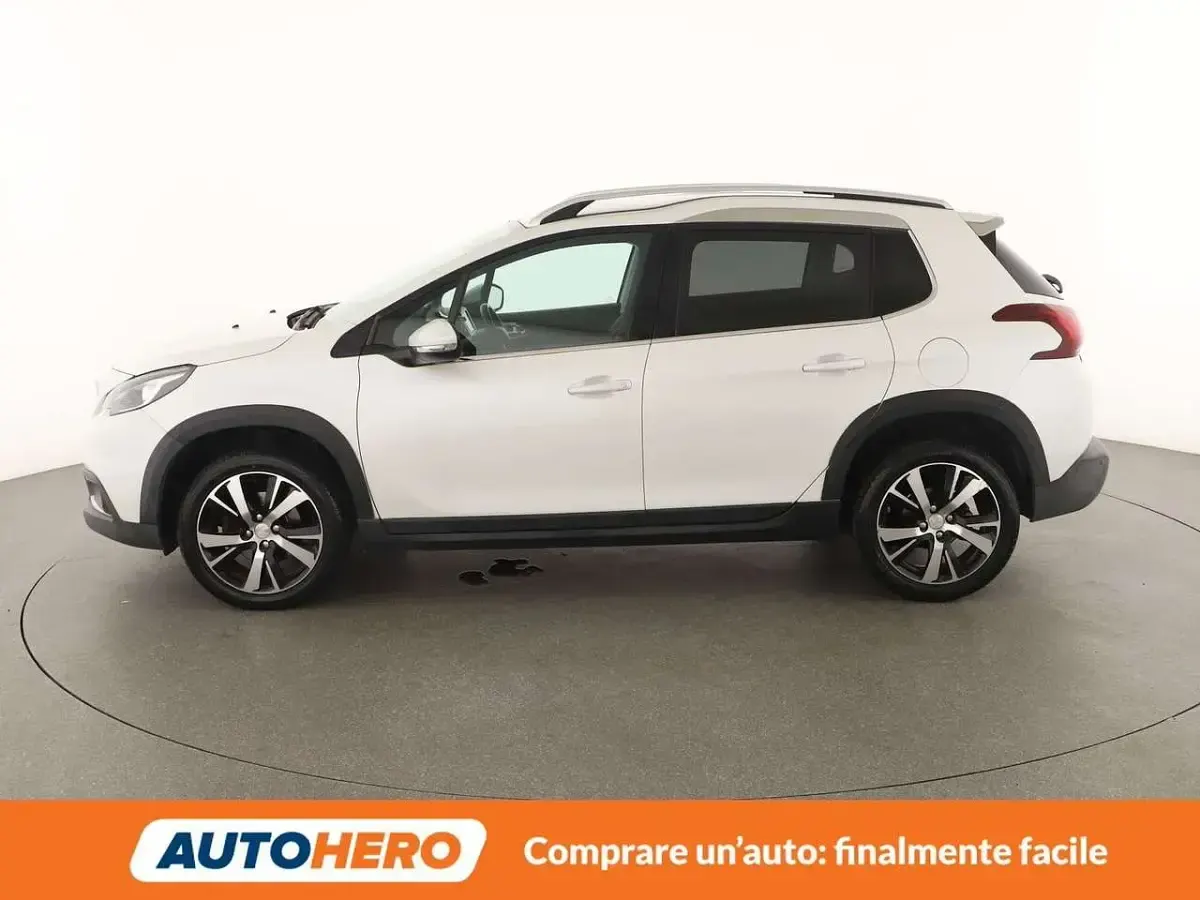 Usata Peugeot 2008 Allure 110 CV (80 kW) 2017 Bianco SUV