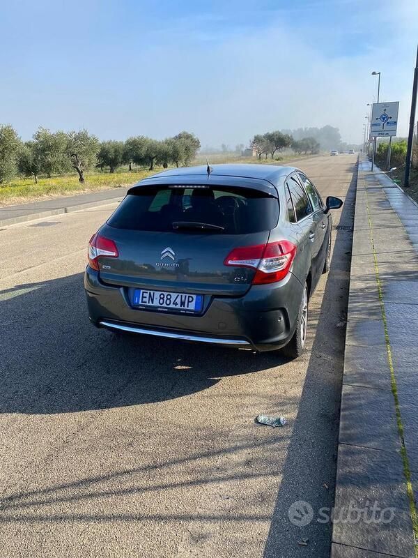 Usata Citroën C4 112 CV (82 kW) 2012 Grigio Berlina