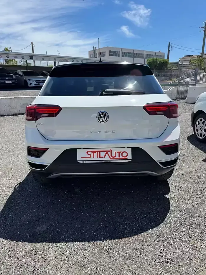 Usata VW T-Roc Style 116 CV (85 kW) 2019 Bianco SUV