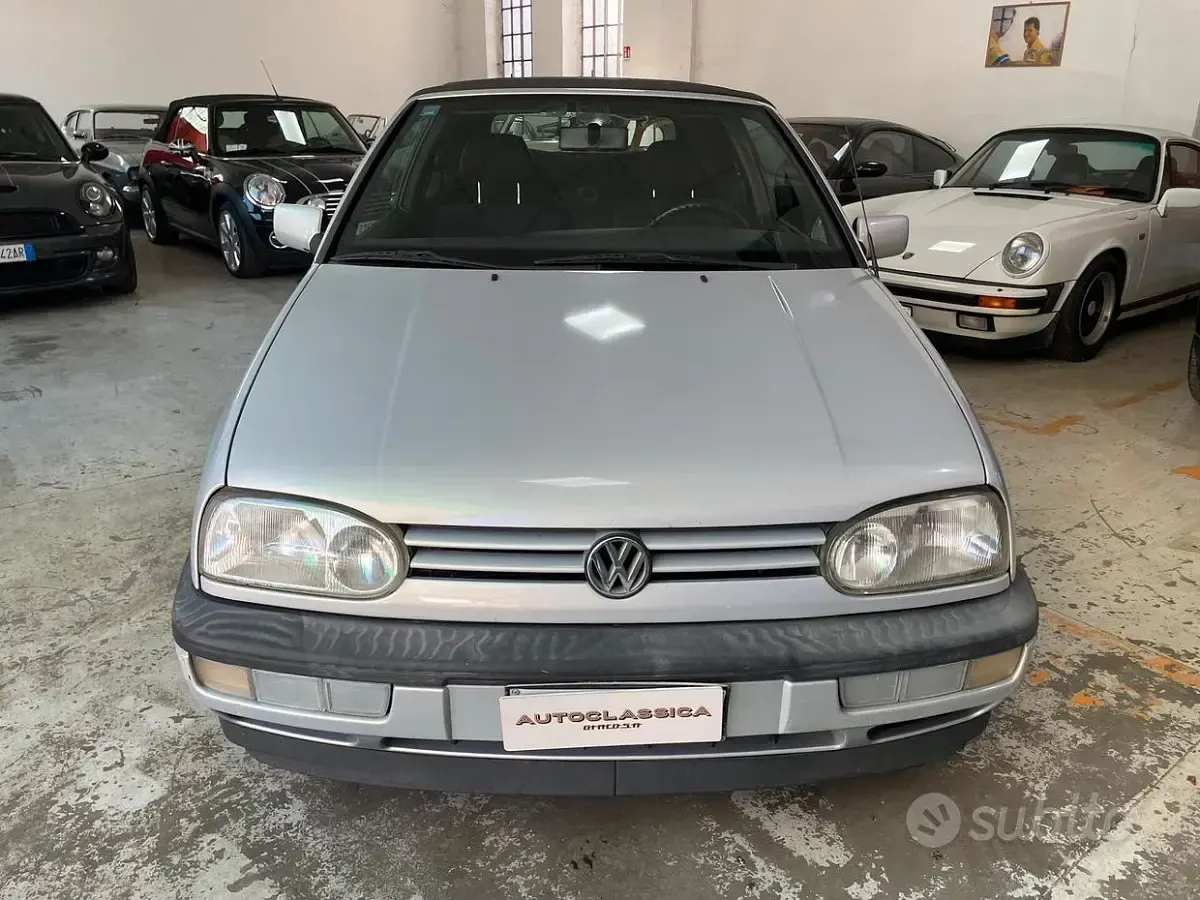 Usata VW Golf Cabriolet Pro 101 CV (74 kW) 1998 Grigio Cabrio
