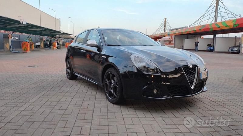 Usata Alfa Romeo Giulietta 170 CV (125 kW) 2011 Nero Utilitaria