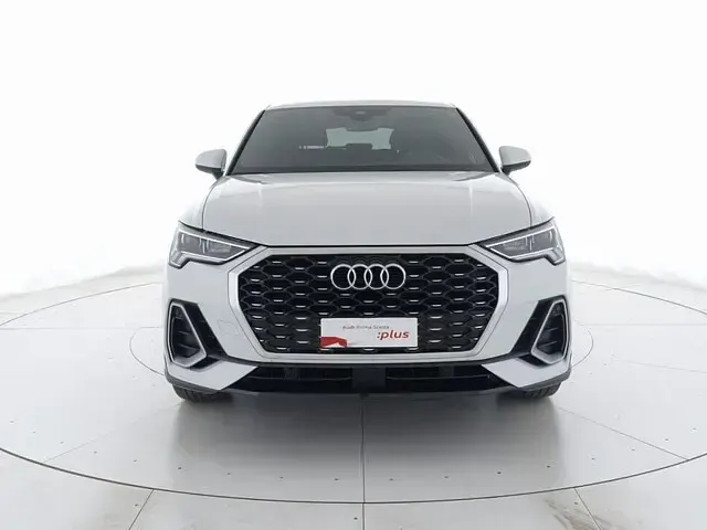 Usata Audi Q3 Sportback S-Line 150 CV (110 kW) 2024 Bianco ghiaccio metallizzato SUV