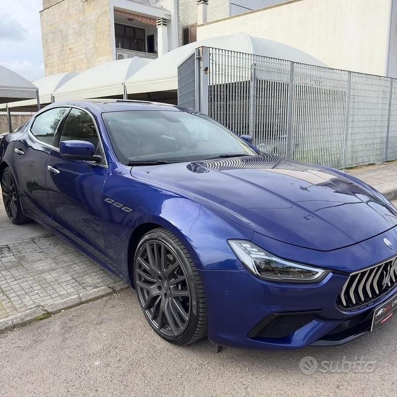 Usata Maserati Ghibli 275 CV (202 kW) 2015 Blu Berlina