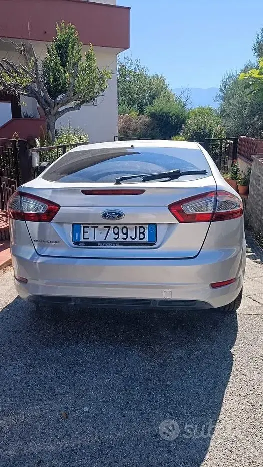 Usata Ford Mondeo 163 CV (119 kW) 2014 Bluazzurro Berlina