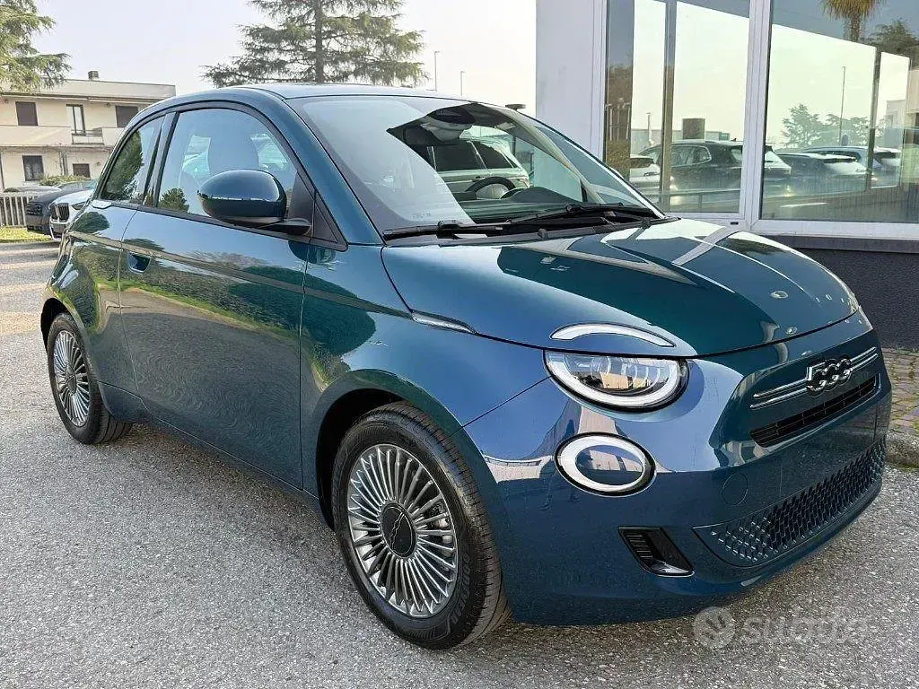 Nuova Fiat 500 65 CV (47 kW) 2026 Bluazzurro Berlina
